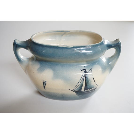 Indigo blue and white sea view with sailing boats decor oval ceramic vase. Vintage pottery Belgique/ Belgium model 812. Art deco 1920s 1930s