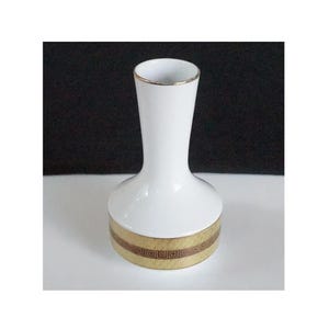 Wonderful 1970s porcelain white vase, minimalist abstract golden rim. Winterling Kirchenlamitz Bavaria West Germany. Mid century home decor