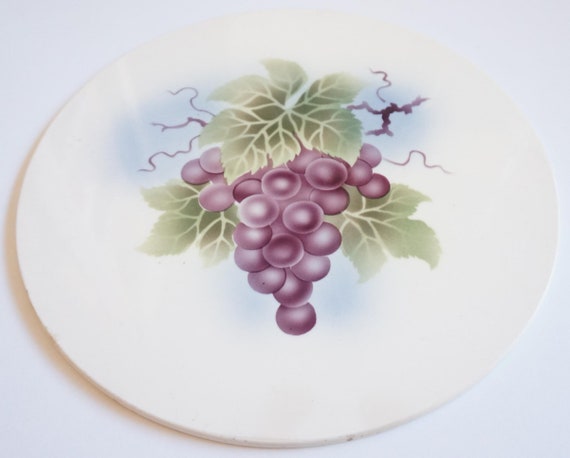 Lovely antique ceramic cake platter made in Germany dec 3217 ca 1920. Blue (violet) grapes, vine airbrush decor: Spritzdekor. Vintage