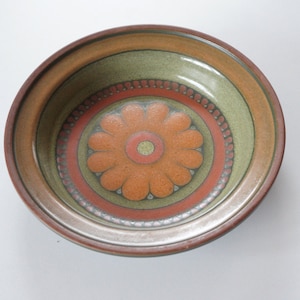Large hand-painted bowl, decor Lima. KMK Kupfermuhle West Germany Manuell. Vintage Pottery. 1960s love for natural colours. Mid century plate