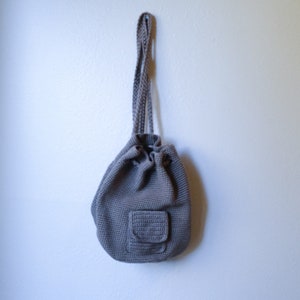 Tan gewebter Rucksack