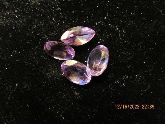 Fleur De Lis Amethyst Mix