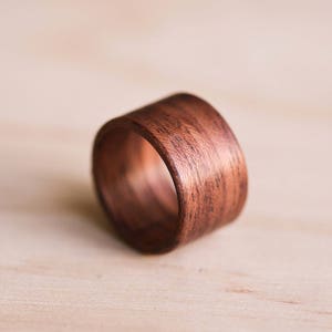 Etimoe Bentwood Ring - Wooden Ring