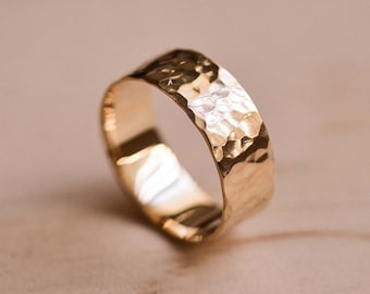 18 Carat Solid Yellow Gold Hammered Ring - Gold Wedding Band - Polished Wedding Ring