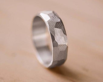 Faceted Argentium Silver Ring with Straight Line Texture - 100% Recycled Argentium Silver - Ethical Wedding Ring - Faceted Wedding Band