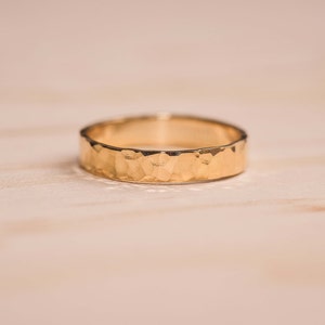 Solid Yellow Gold Hammered Ring Gold Wedding Band Polished Yellow Gold Ring image 2