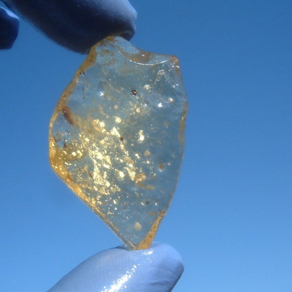 50 Carat Libyan Desert Glass ( Arrow Shape ) gold Meteorite Impact Tektite |Egypt Sahara -Natural and Complete