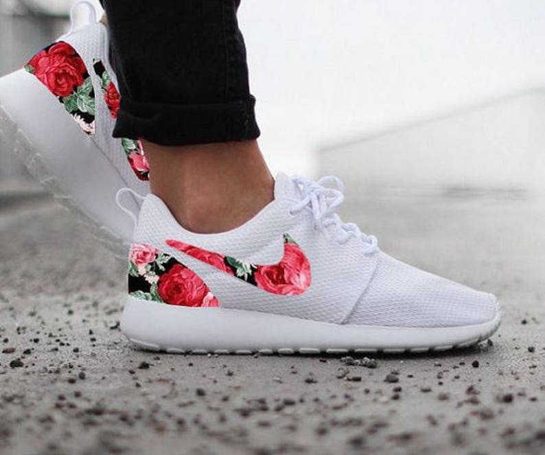 white roshes with flowers