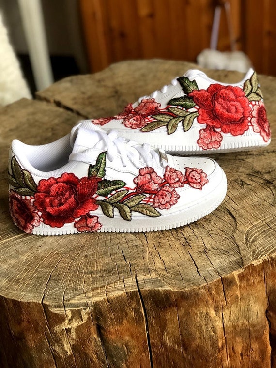 nike air force mit blumenmuster