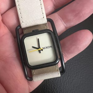 Reloj unisex Nixon Dynasty de acero inoxidable