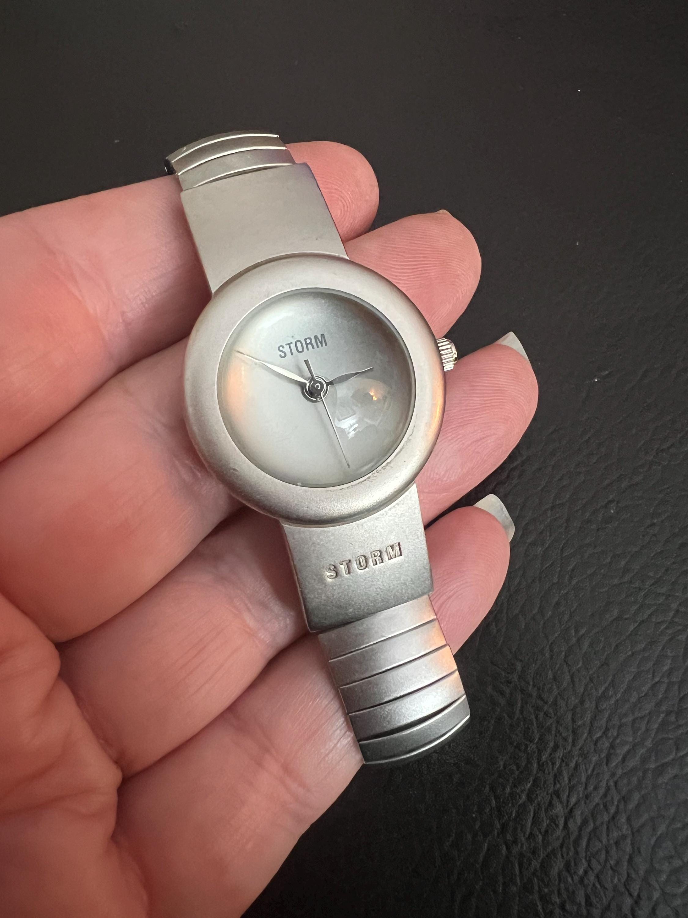 Vintage storm watch Italia