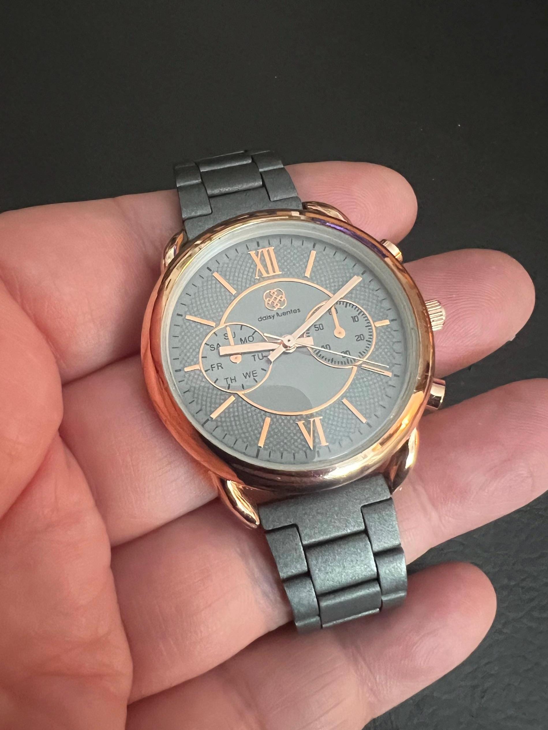 Fine Daisy Fuentes Rose Gold Tone Quartz Watch Canada