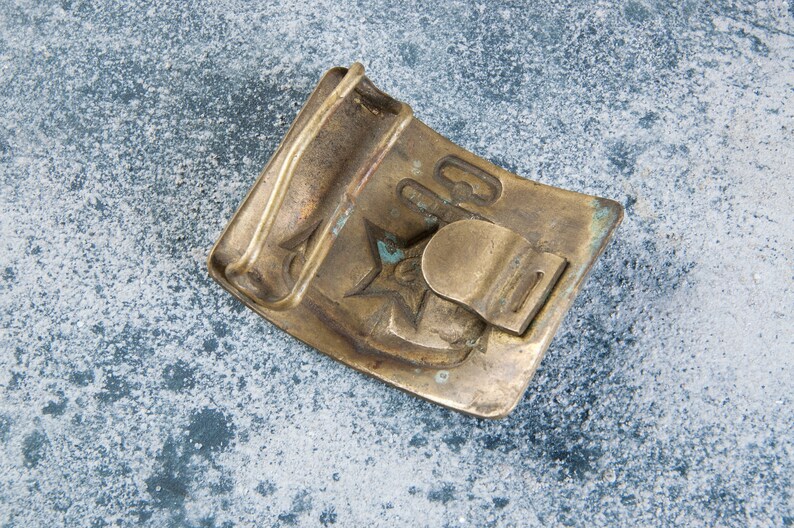 Vintage military belt buckle with a star Army brass buckle Old buckle Military uniform buckle Soviet soldier belt buckle Collectible Props