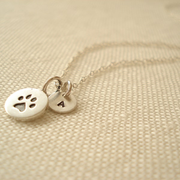 Paw Necklace..Sterling silver Personalized Initial disc with paw stamped Charm, Pet Lover Gift, Dog Remembrance Necklace, Cat Paw print