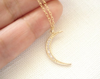 Collar de luna creciente llena de oro... Colgante de luna delicada, luna de acento CZ, collar de capas, regalo para ella, collar de encanto de luna de oro