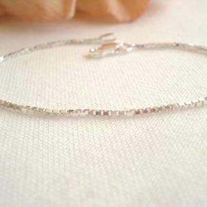 Sterling silver Italian Box Chain Bracelet/ Anklet...Shiny Stackable Layering Bracelet, Sorority gift, bridesmaid gift, simple everyday