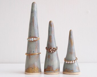 Handmade blue/brown glossy ceramic ring cone, blue brown ceramic ring holder, pottery ring holder, ceramic ring display, jewellery display