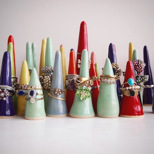 Regenbogen Ringkegel Keramik glänzend, Ringbaum, Ringhalter, Ringbaum, Schmuck Aufbewahrung, Schmuck Aufbewahrung, Schmuck Aufbewahrung