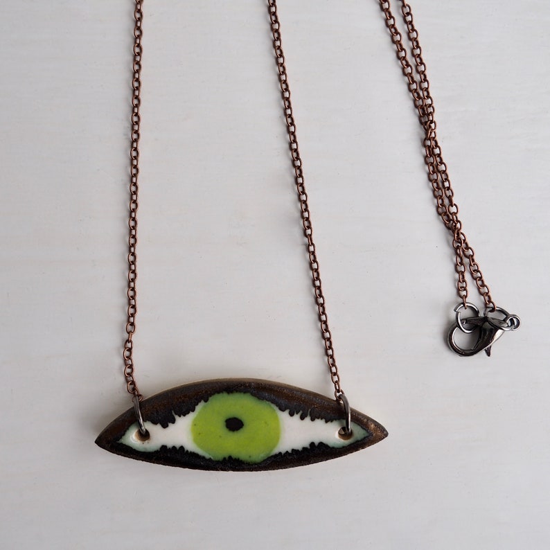 Handmade spring green ceramic eye necklace, green statement necklace, ceramic evil eye jewellery, unique green eye ceramic jewellery image 3
