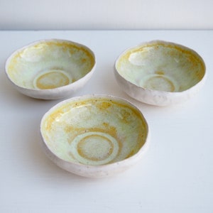 Handmade Ceramic yellow ring holder dish, yellow ring dish, yellow ceramic bowl, yellow pottery ring display dish, yellow jewellery dishes mini dish