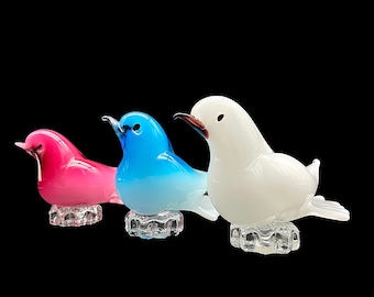 DELECTABLE Enrico CAMAZZO MURANO Alabastro Opalino Glass Bird Sculptures