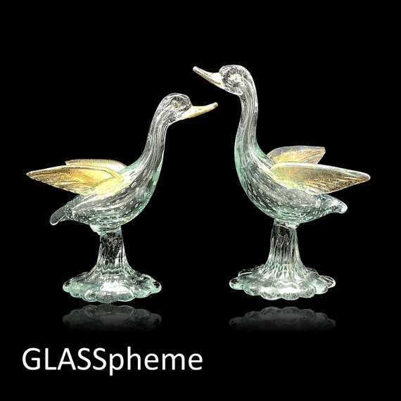 C.1950s MURANO AVEM (Arte Vetraria Muranese) Bullicante Glass Love Birds with Gold Aventurine