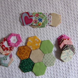 English paper pieces 1&quot;, finished set of 100 hexagons, EPP hexies made from scrap fabric,  English paper hexagons, EPP hexagon sewing supply