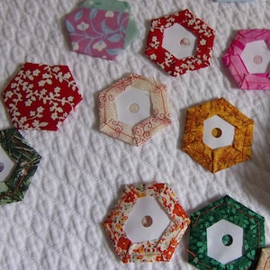 English paper pieces 1&quot;, basted set of 50 or 100 hexagons, made from scrap fabric, finished English paper hexagon, EPP hexagon sewing supply