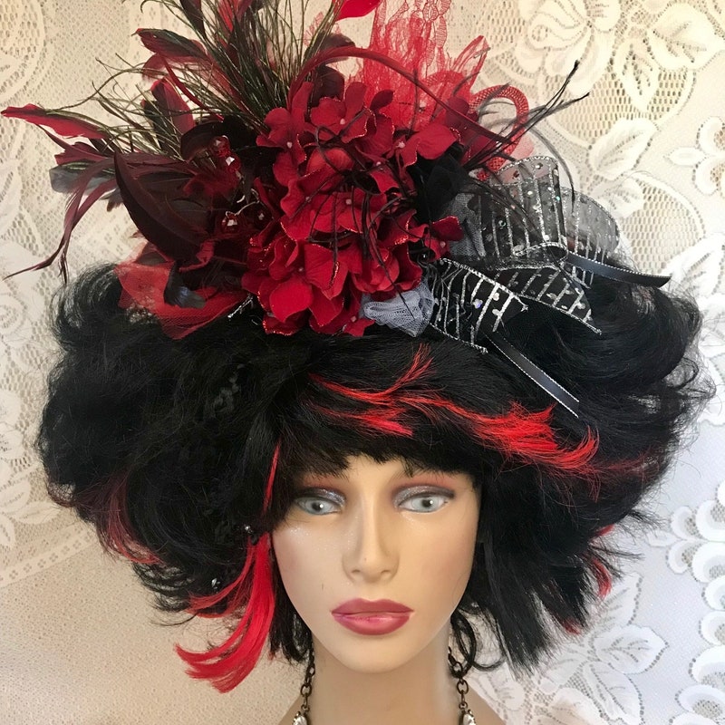 Saloon Girl Wig main image 0