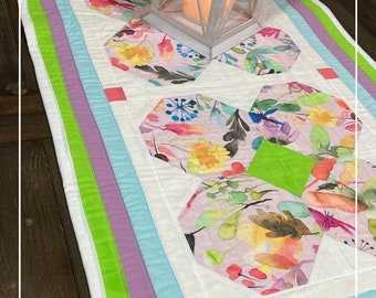 Spring Bunnies Table Runner Quilt Pattern, Beginner-Friendly (PDF Pattern)