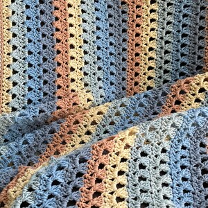 Quick and Easy Crochet Blanket, Crochet Blanket Tutorial , Crochet Modern Granny Blanket Pattern, Easy Crochet Patterns image 10