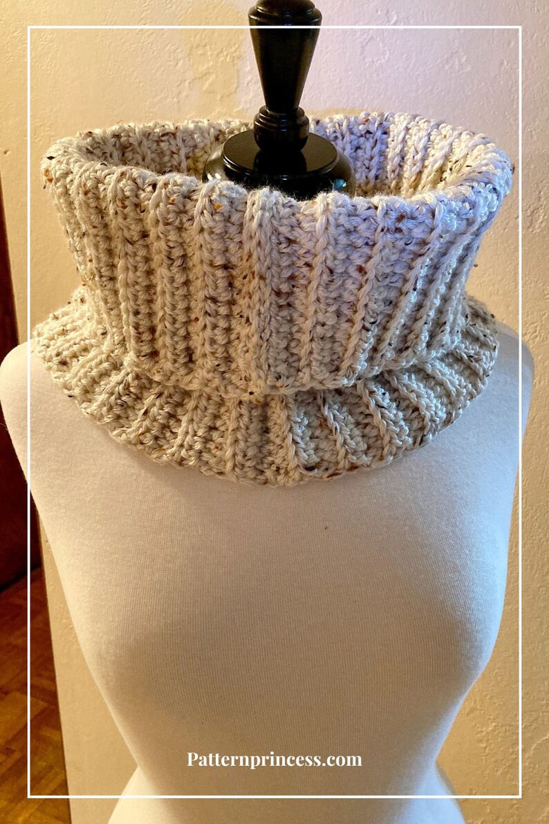 Easy Chunky Cowl Crochet Pattern, neck warmer PDF pattern, instant download, unisex, elegant crochet cowl, adjustable rectangle, US terms image 4