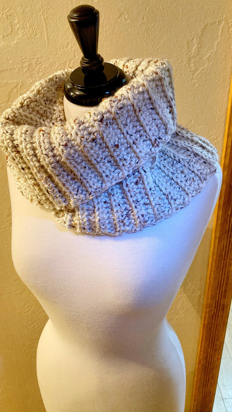 Easy Chunky Cowl Crochet Pattern, neck warmer PDF pattern, instant download, unisex, elegant crochet cowl, adjustable rectangle, US terms image 8