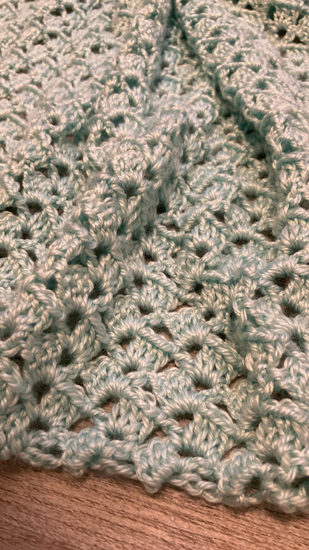 Easy Drunken Granny Crochet Baby Blanket, Perfect Gift for New Parents