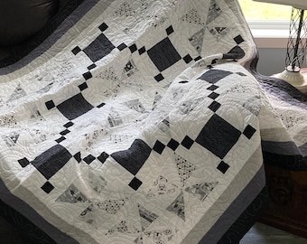 Easy Quilting Patterns, Baby Quilt Patterns PDF, Grey and White Pinwheel and Irish Chain Quilt Blocks, Toddler Quilt Pattern Printable PDF