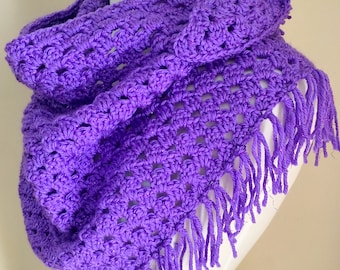 Easy & Quick Crochet Triangle Scarf, Triangle Shawl Crochet Pattern, Women's Shawl, Boho Crochet Shawl with Fringe