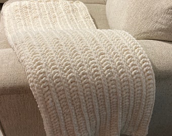 Beginner Chunky Crochet Blanket Pattern, Cream White Afghan (PDF Pattern)