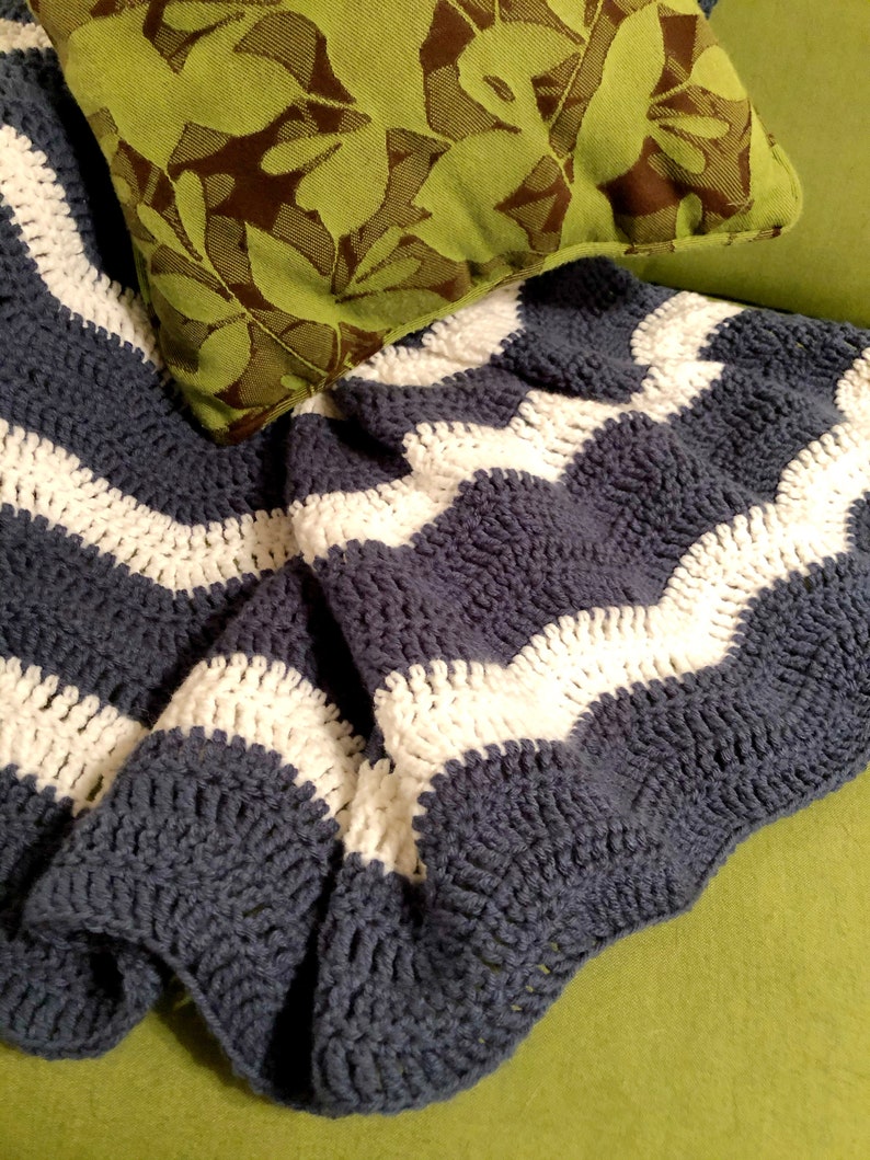 Gentle River Ripple Blanket easy crochet blanket pattern, zig zag afghan, chevron crochet blanket, easy crochet afghan pattern image 9