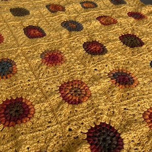 Modèle de couverture carrée grand-mère, PDF au crochet moderne jardin Sunburst, tutoriels vidéo + tutoriels photo, téléchargement immédiat
