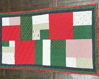 Christmas Table Runner Pattern for Beginners, Mosaic Color Block Christmas Table Runner, Dining Table Easy Quilt Pattern