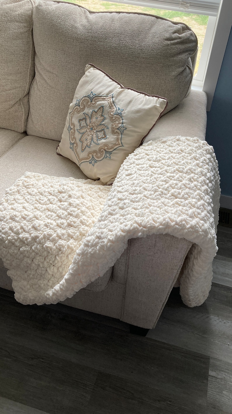 Beginner Super Bulky Crochet Blanket Pattern Printable PDF, beginner friendly, Easy Crochet Chunky Blanket, Simple Crochet Pattern Modern image 10