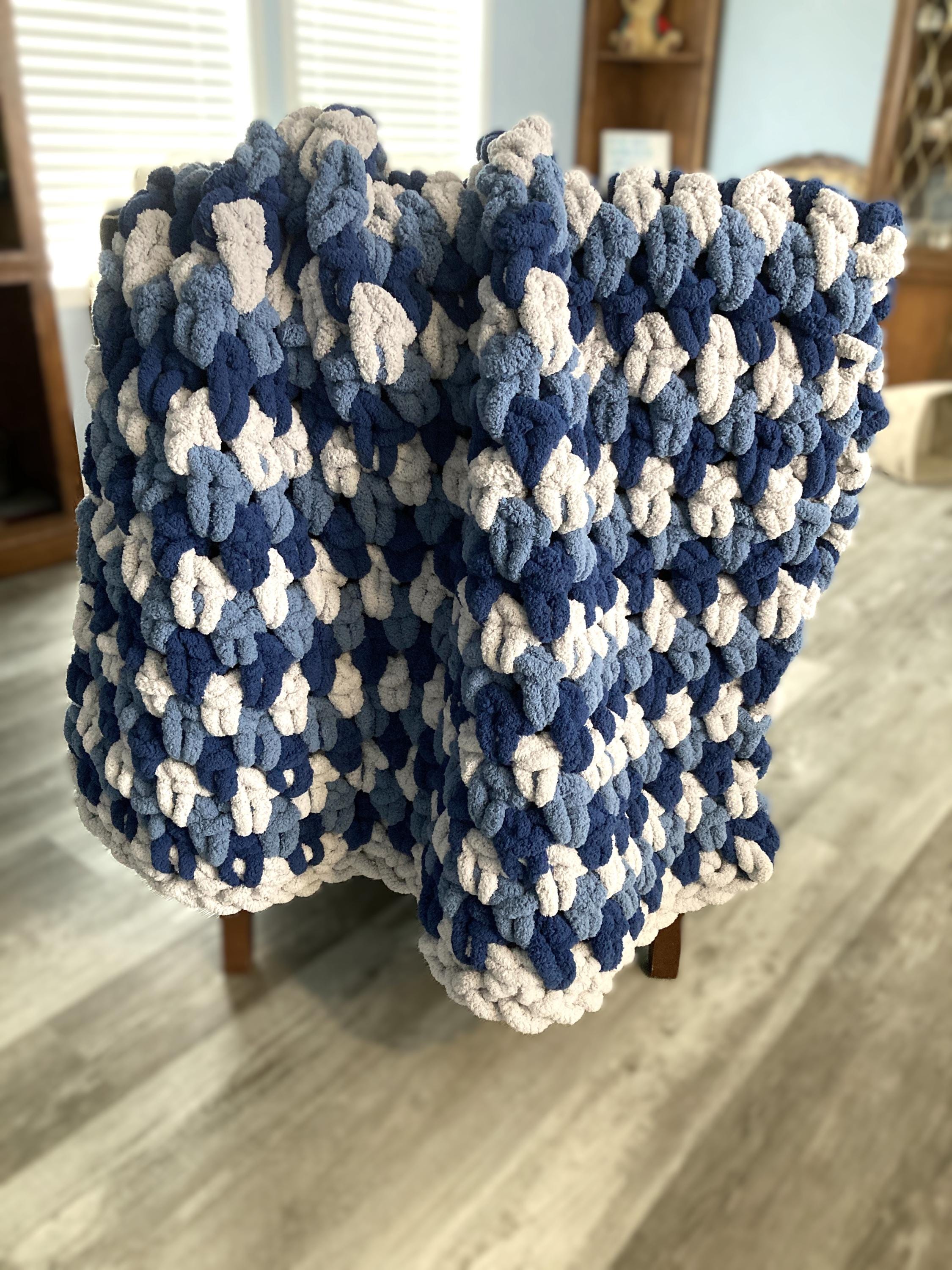 36 Jumbo Yarn Crochet Patterns for Cozy Gifts, Home Decor, and Easy Quick Makes 22 Easy Chunky Crochet Blanket Pattern Using Jumbo Yarn
