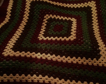 Continuous Granny Square Afghan Pattern, Easy Blanket Pattern, how to crochet a blanket