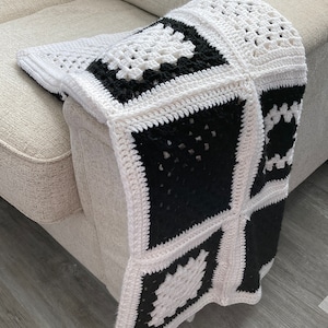 granny square afghan, Beautiful Black and White Granny Square Blanket, beginner crochet blanket pattern image 6