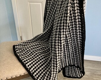 Modern Monochrome Houndstooth Crochet Blanket Pattern, Easy Throw
