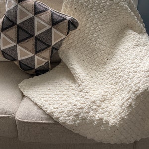 Beginner Super Bulky Crochet Blanket Pattern Printable PDF, beginner friendly, Easy Crochet Chunky Blanket, Simple Crochet Pattern Modern image 9