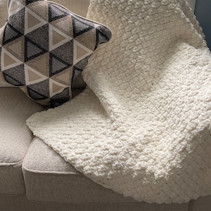 Beginner Super Bulky Crochet Blanket Pattern Printable PDF, beginner friendly, Easy Crochet Chunky Blanket, Simple Crochet Pattern Modern image 9