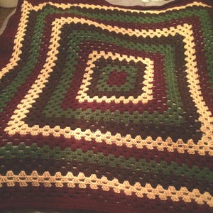 Continuous Granny Square Afghan Pattern, Easy Blanket Pattern, how to crochet a blanket