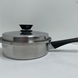 Amway Queen Waterless Multi-ply 18/8 Stainless Steel 1 1/2 Quart