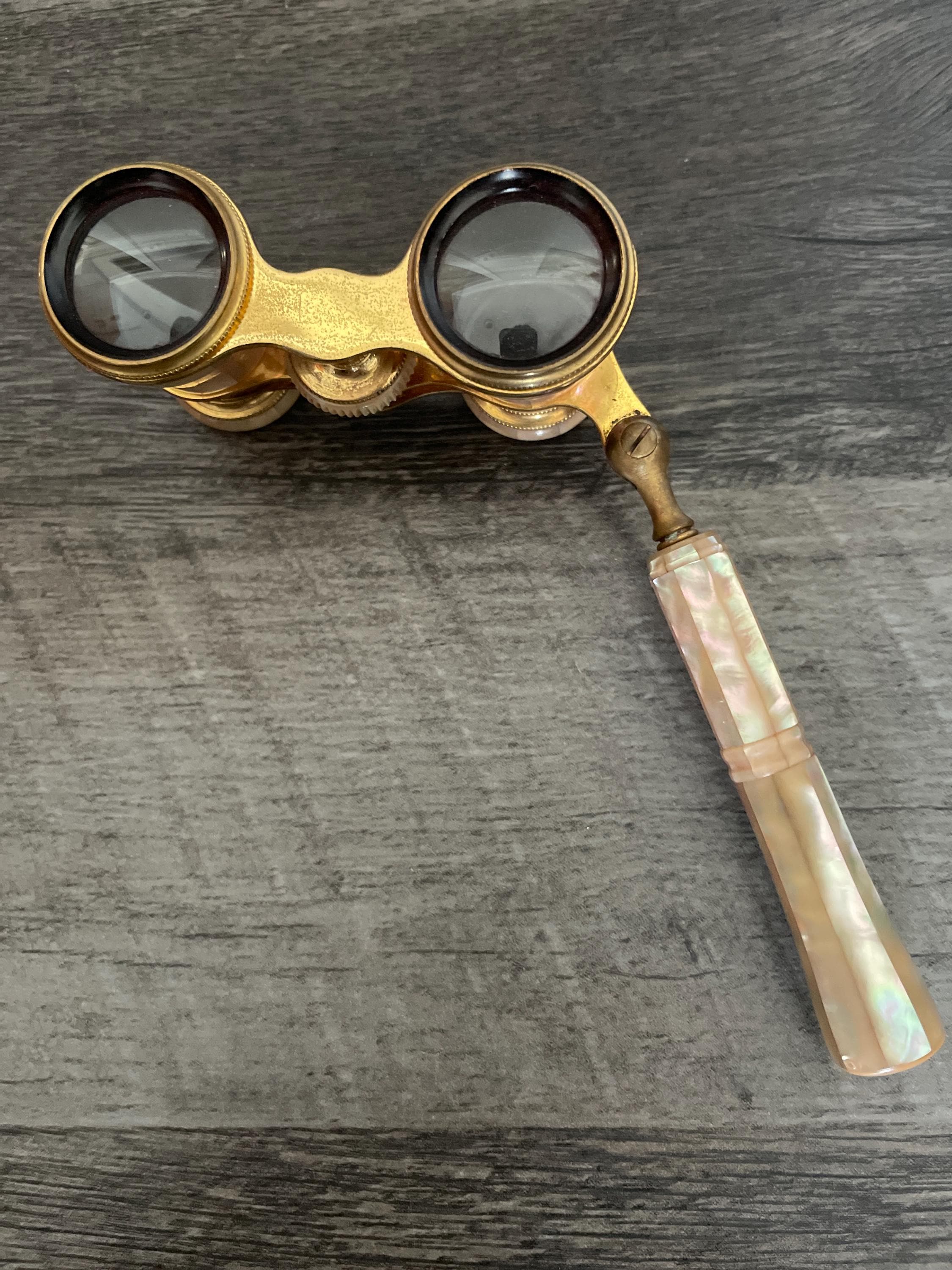 Binoculars Collector